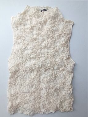 Massimo Dutti Cream Smocked Crinkle Top Sleeveless Mock Neck Stretch Size M